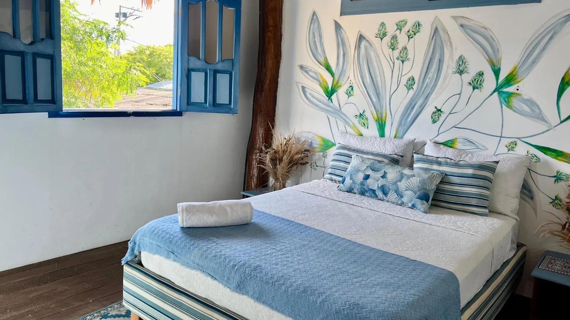 Hostal Mira Mira Beach Cartagena