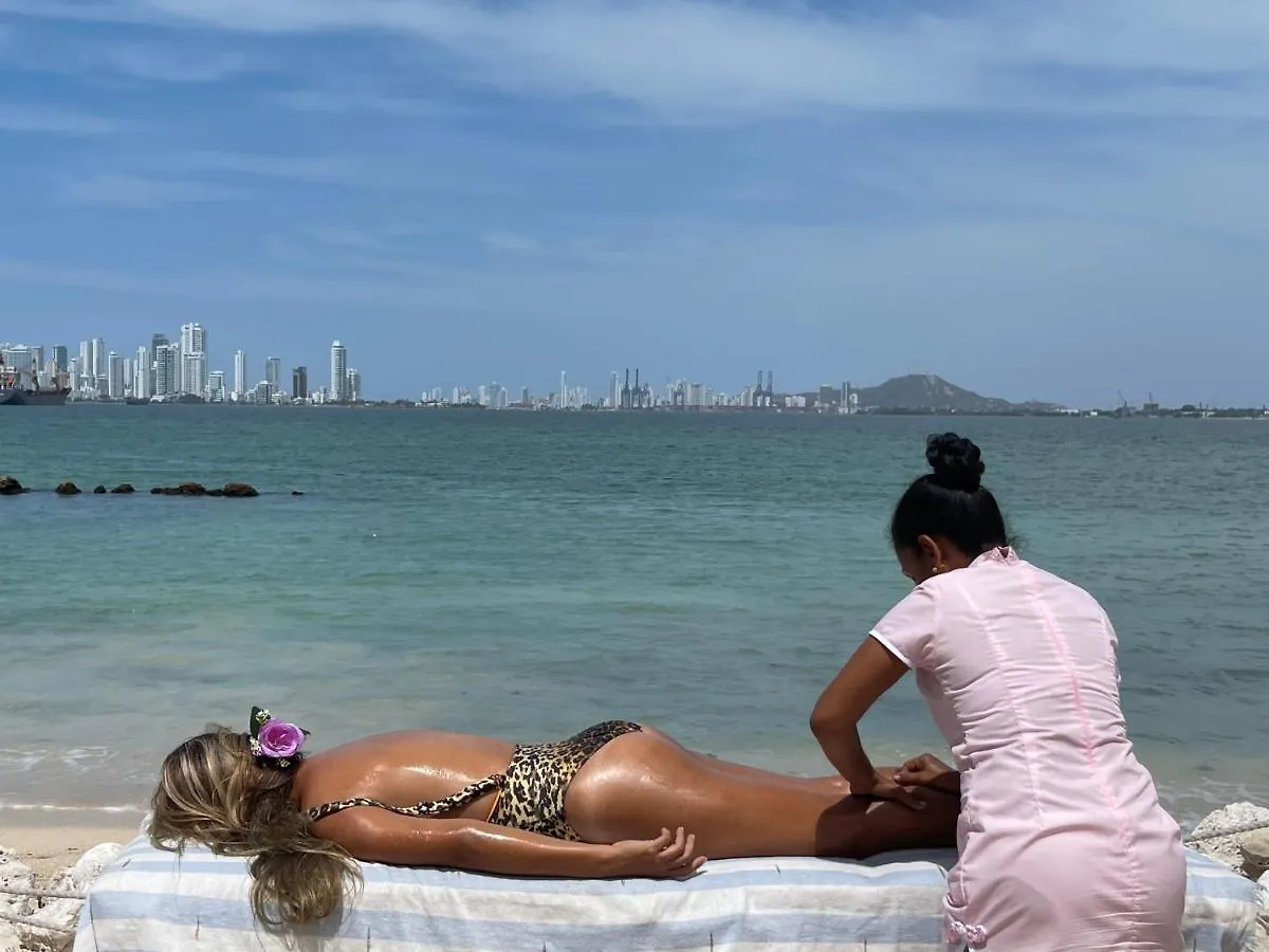 Mira Mira Beach Cartagena 0*,  Colombia