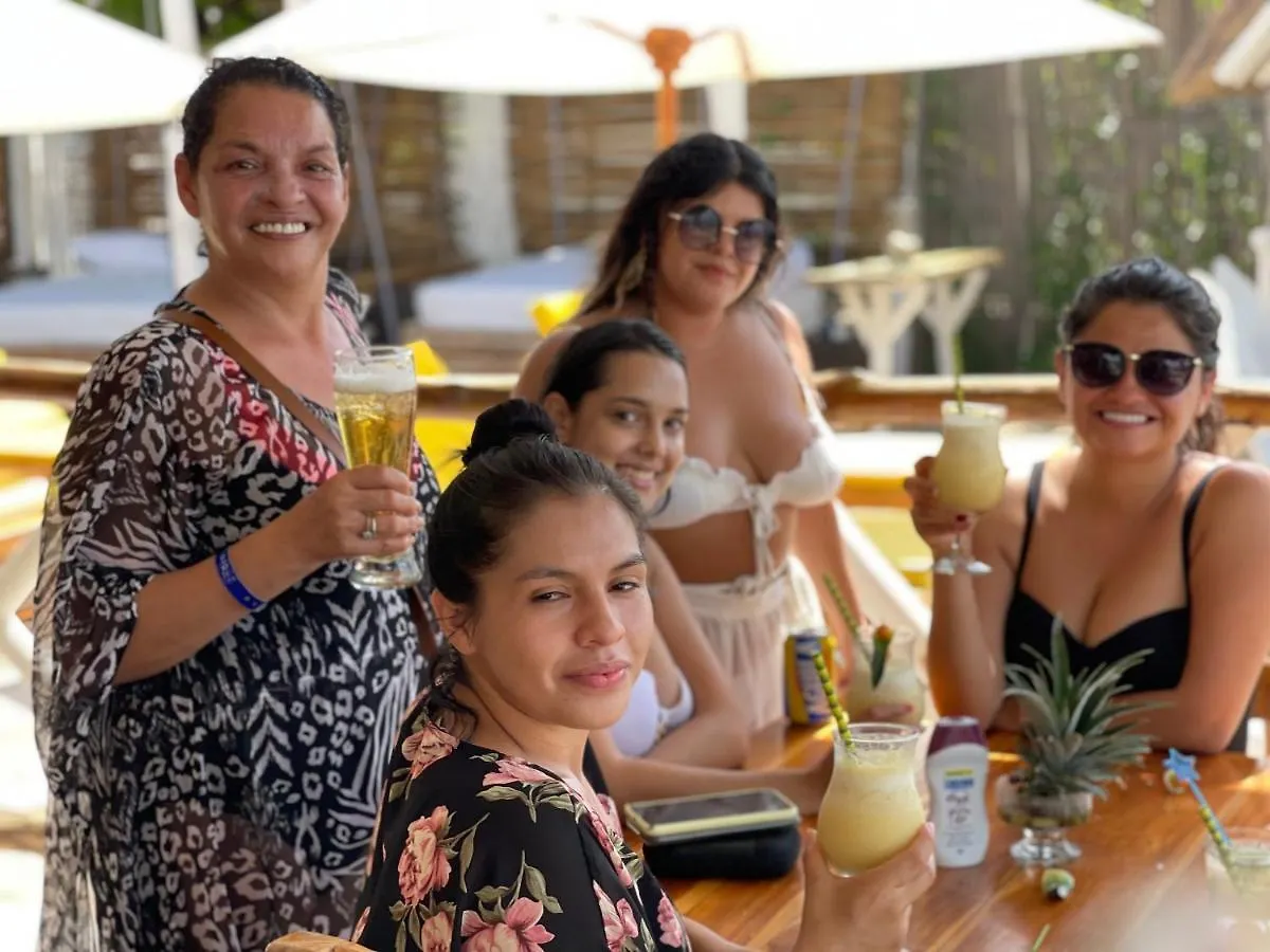 Mira Mira Beach Cartagena