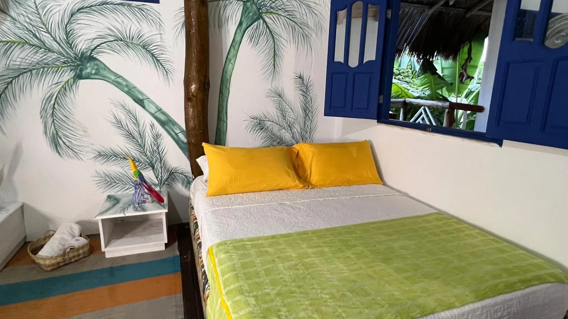 Hostel Mira Mira Beach Cartagena